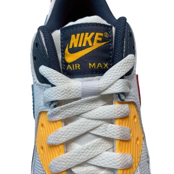 NIB Nike Unisex US 9 Air Max 90 HF4860-100 Round Toe Lace Up Sneaker Shoes - Picture 7 of 14